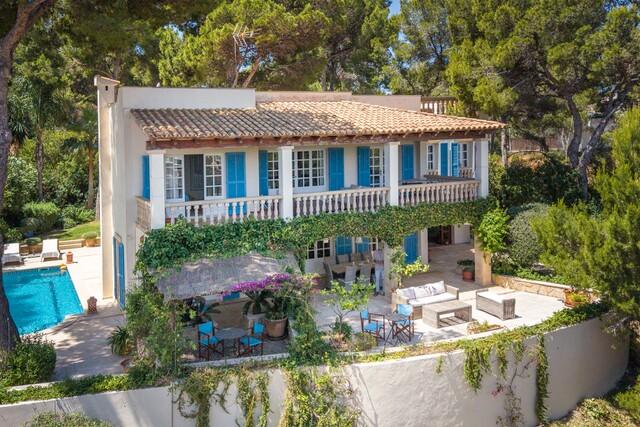 Encantadora villa con vistas al mar en venta en Sol de Mallorca, Suroeste de Mallorca