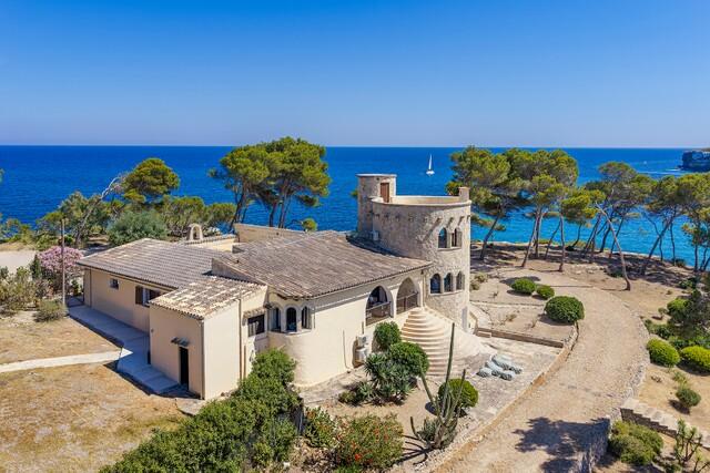 Finca costera y exclusiva propiedad privada en venta en Santanyí, Mallorca