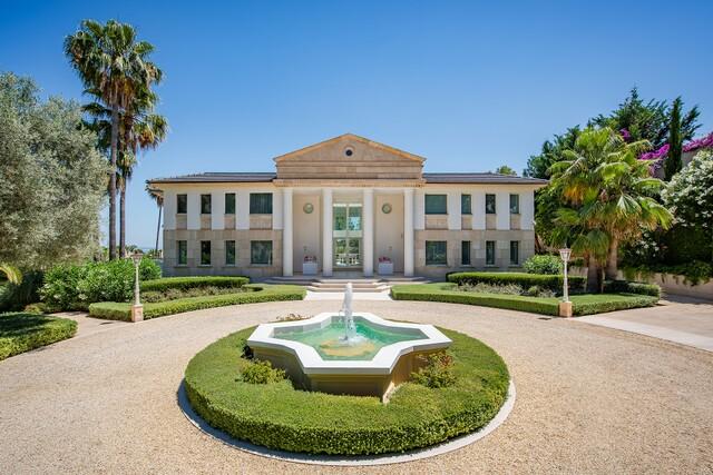 Exclusive Frontline Golf Villa with Tennis Court for Sale in Son Vida, Mallorca