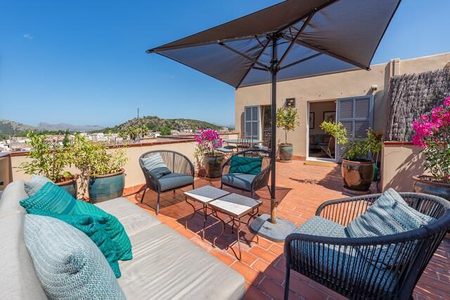 Casa de Pueblo en Venta con Licencia Turística en el Corazón de Pollensa, Norte de Mallorca