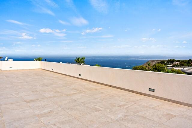 Moderne Villa in Puig de Ros – Zeitgemäßes Wohnen an der Küste