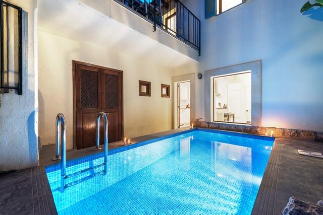 Elegante casa adosada con ETV en venta en el Casco Antiguo de Pollensa, Mallorca Norte 