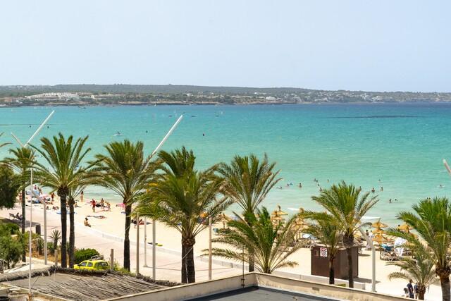 Duplex penthouse with rooftop pool for sale in Playa de Palma, Mallorca