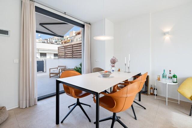 Duplex penthouse with terrace for sale in Santa Catalina, Palma