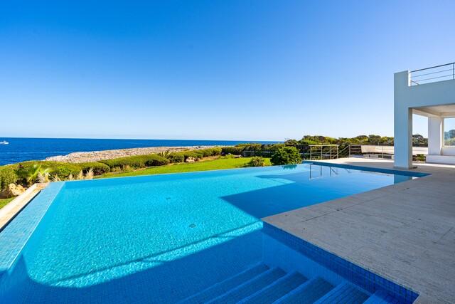 Designer seafront villa for sale in Cala d’Or, southeast Mallorca
