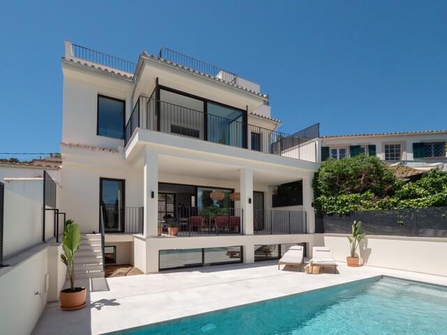 Villa de obra nueva con vistas al mar en venta en Génova, Palma