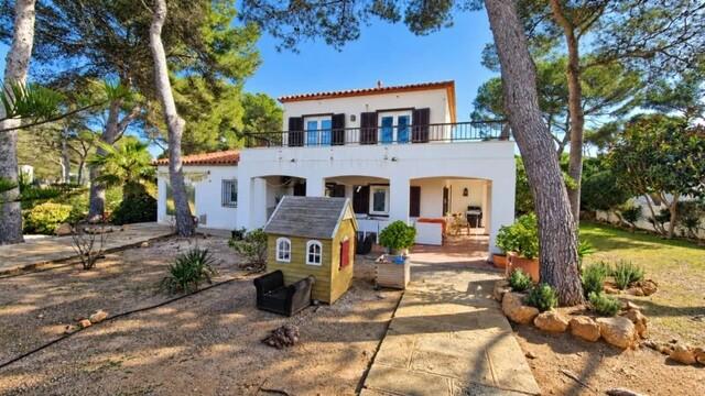 Villa with Sea Views and Exceptional Potential in El Toro, Mallorca