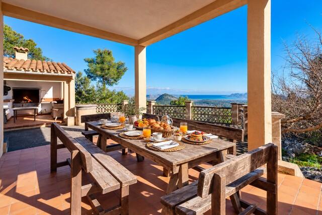 Finca con vistas a la bahía en venta en Pollensa, Norte de Mallorca