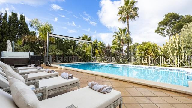 Gran villa contemporánea con piscina, en venta en Santa Ponsa, Mallorca