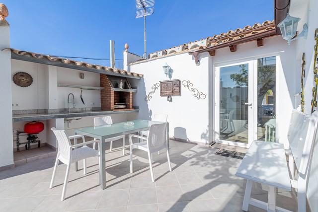House with holiday rental license for sale in Puerto Pollensa, Mallorca
