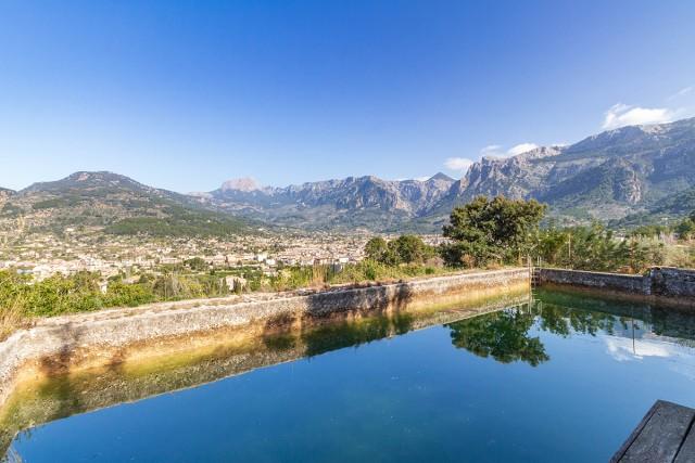 Country home with incredible views for sale in Sóller, Mallorca