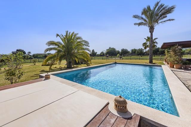 Preciosa finca con piscina en venta en Santa Maria, Mallorca
