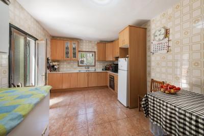 Kitchen (2)