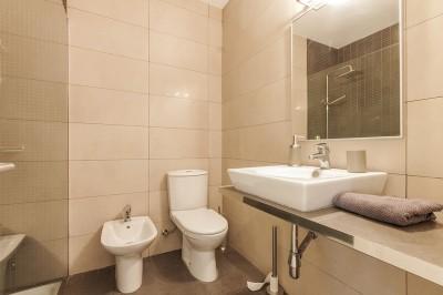 bathroom (2)