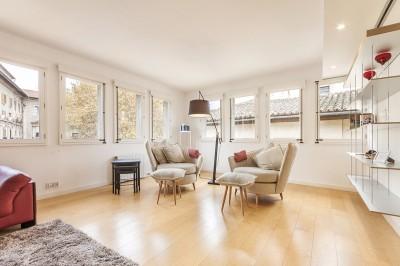 living area (4)