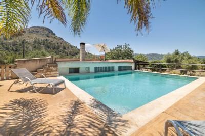 Pool and Exterior (1)