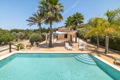 Pool and Exterior (4)