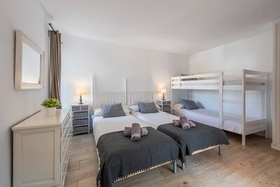 Bedroom new (3).jpg