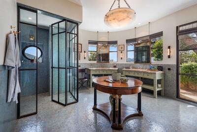 Bathroom (3)