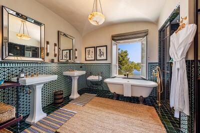 Bathroom (7)