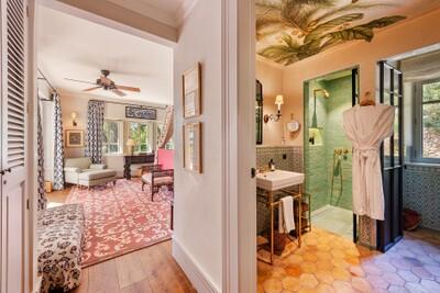 Bathroom (9)
