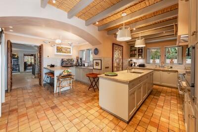 Kitchen (1)