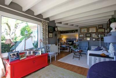 Sitting area