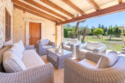 Covered terrace (2)