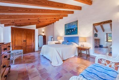 Bedroom (2)