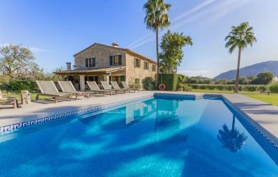 Exterior and Pool (4)