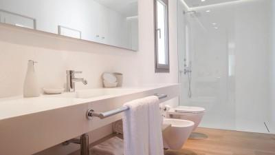 Bathroom (2)