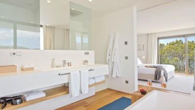 Bathroom (4)