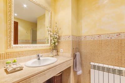 Bathroom (1)