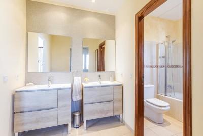 Bathroom (2)