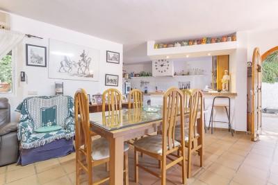 &acute;Dining