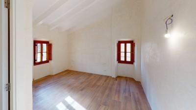 Bedrooms (2)