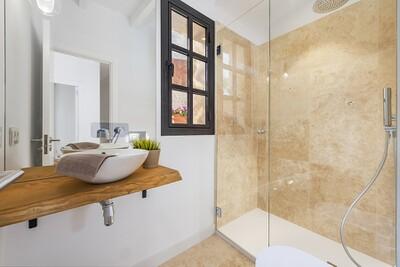 Bathroom (3)