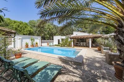 Pool and Exterior (2)