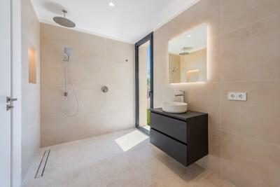 Bathroom (1)