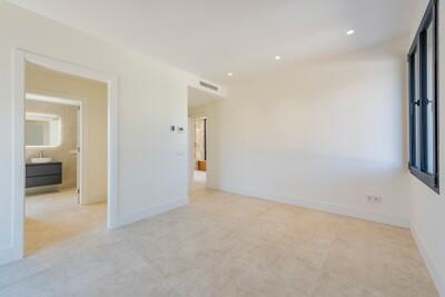 Bedroom (2)