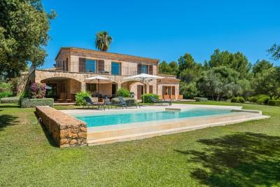 Pool and Exterior (1)