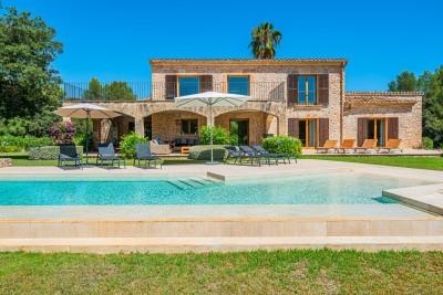 Pool and Exterior (2)
