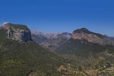 Alar&oacute; mountains