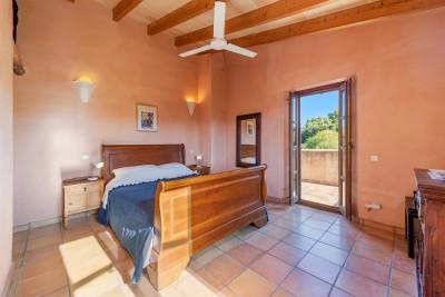 Bedroom (2)