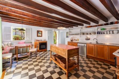 Kitchen (2)