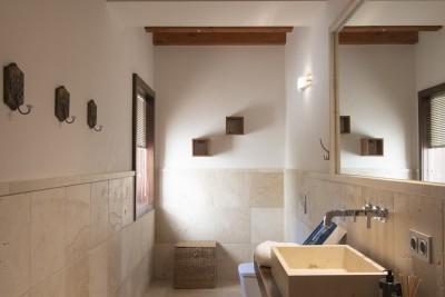 Bathroom (2)