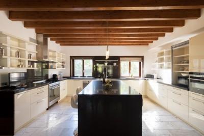 Kitchen (1)