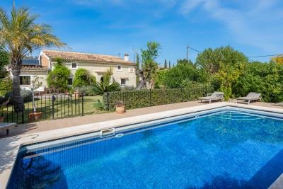 Pool and Exterior (2)