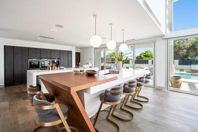 Kitchen (2).jpg