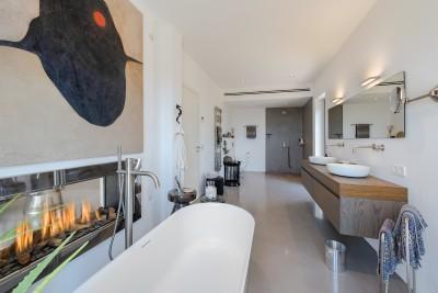 Bathroom (1)